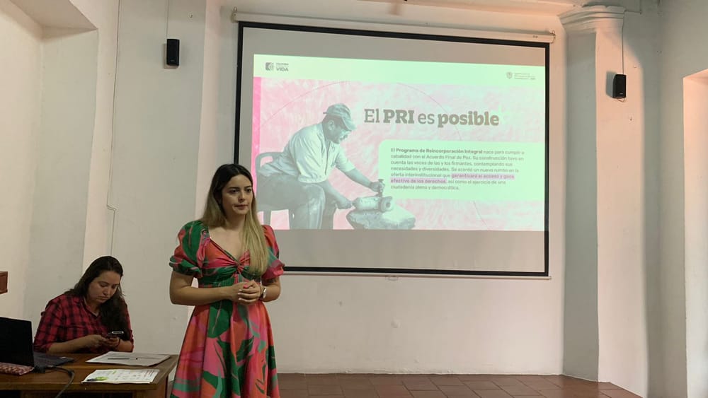 Construyendo futuro: El impacto del programa de reincorporación en Santander imagen de la publicación