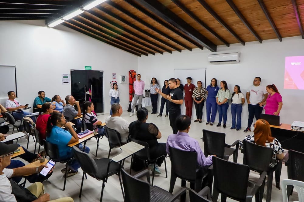 Girón recibe equipos básicos de salud para fortalecer la atención integral imagen de la publicación