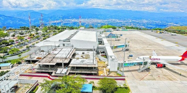 Bloqueos en Bucaramanga: Vuelos más caros y acceso complicado al aeropuerto imagen de la publicación