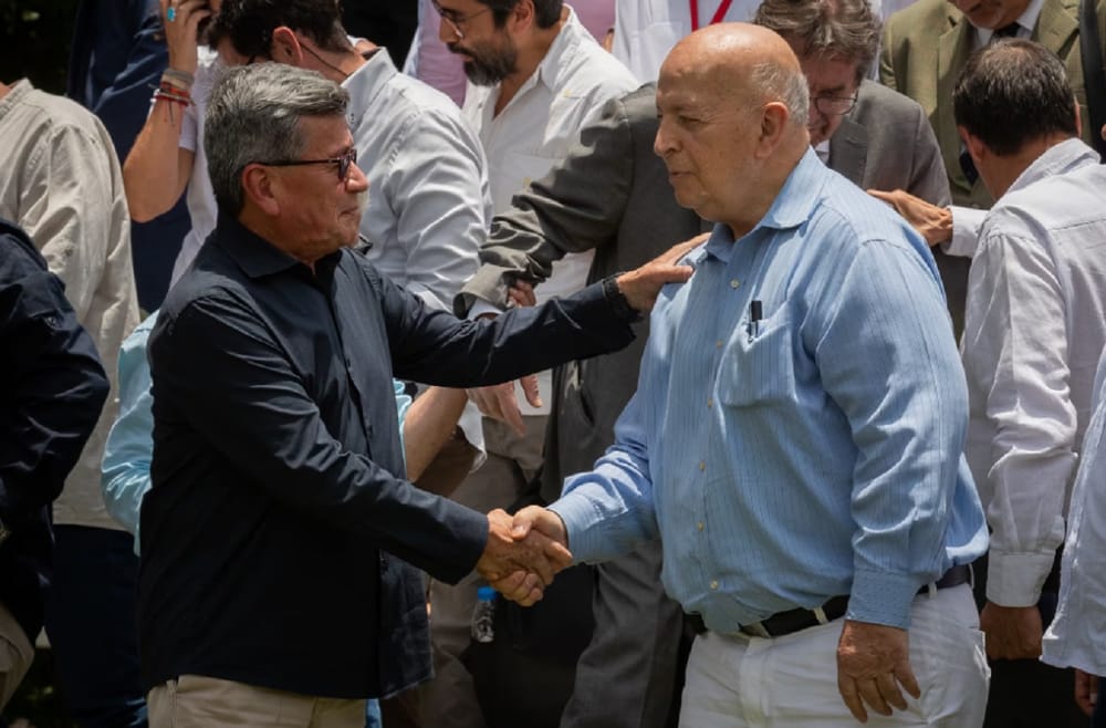 URGENTE. Última hora: Gobierno Petro rompe mesa de diálogo con el ELN imagen de la publicación