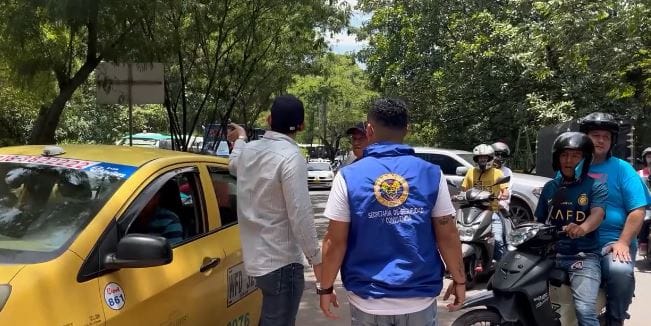 Alcaldía de Piedecuesta logró acuerdo con camioneros para despejar la autopista imagen de la publicación