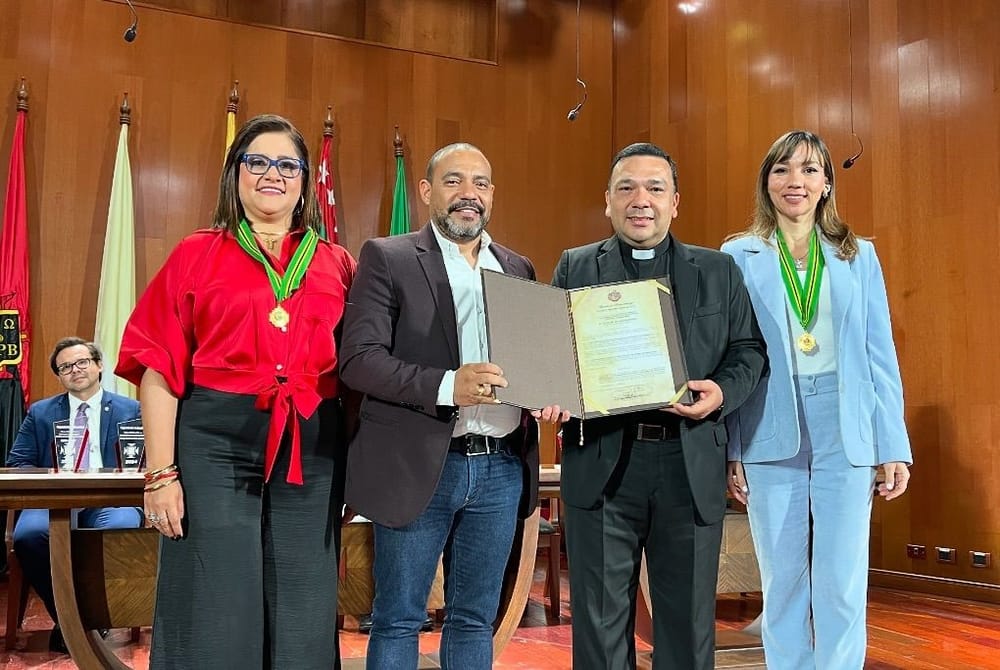 30 años Facultades de Ingeniería Industrial e Ingeniería Civil UPB imagen de la publicación