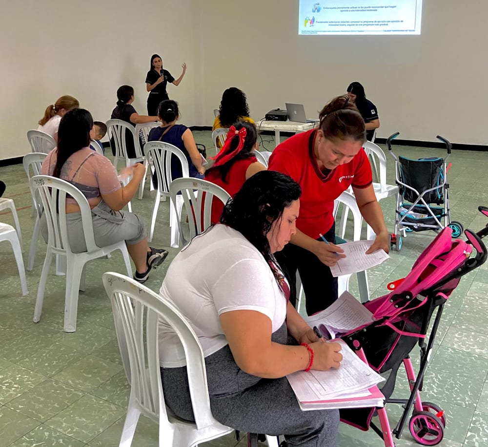 Madres del barrio Mutis se capacitan en salud imagen de la publicación