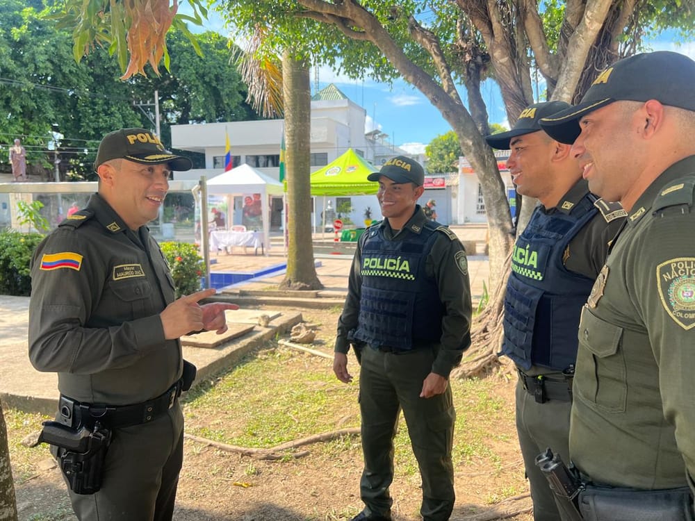 De la capital mundial de la piña a la Policía imagen de la publicación