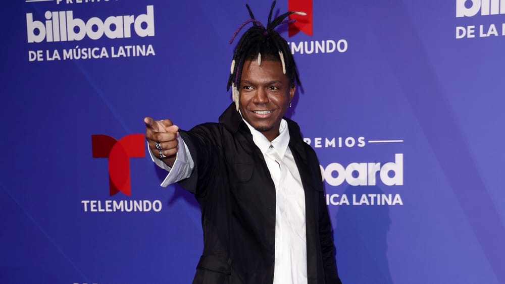 Venesti: El artista Colombiano que triunfó en los premios Billboard imagen de la publicación