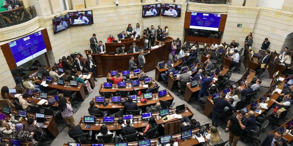 Senado de Colombia aprueba ley para mujeres embarazadas imagen de la publicación