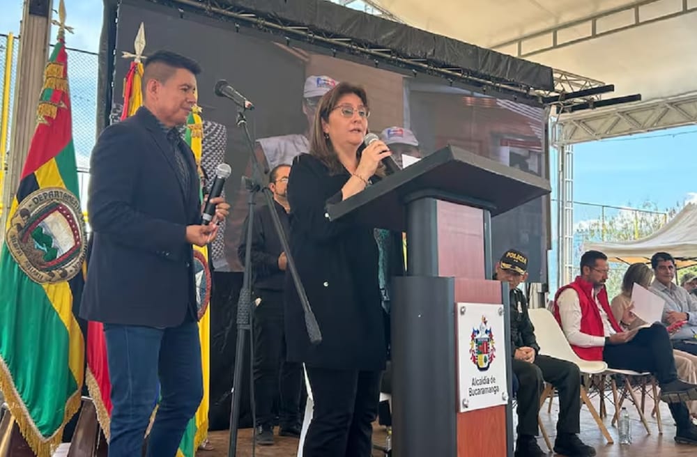 Víctimas claman por la verdad en diálogos de paz con autodefensas, según Ministra de Justicia imagen de la publicación