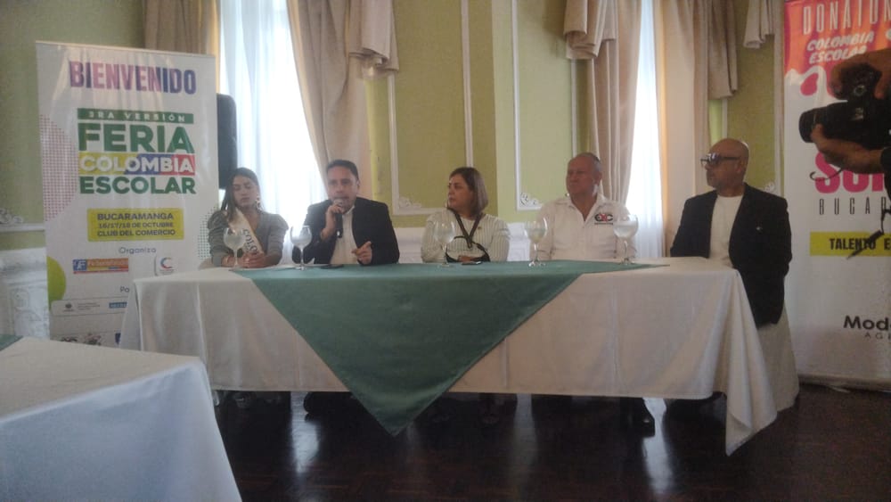 Calzado, uniformes y útiles tienen su vitrina en el Club del Comercio imagen de la publicación