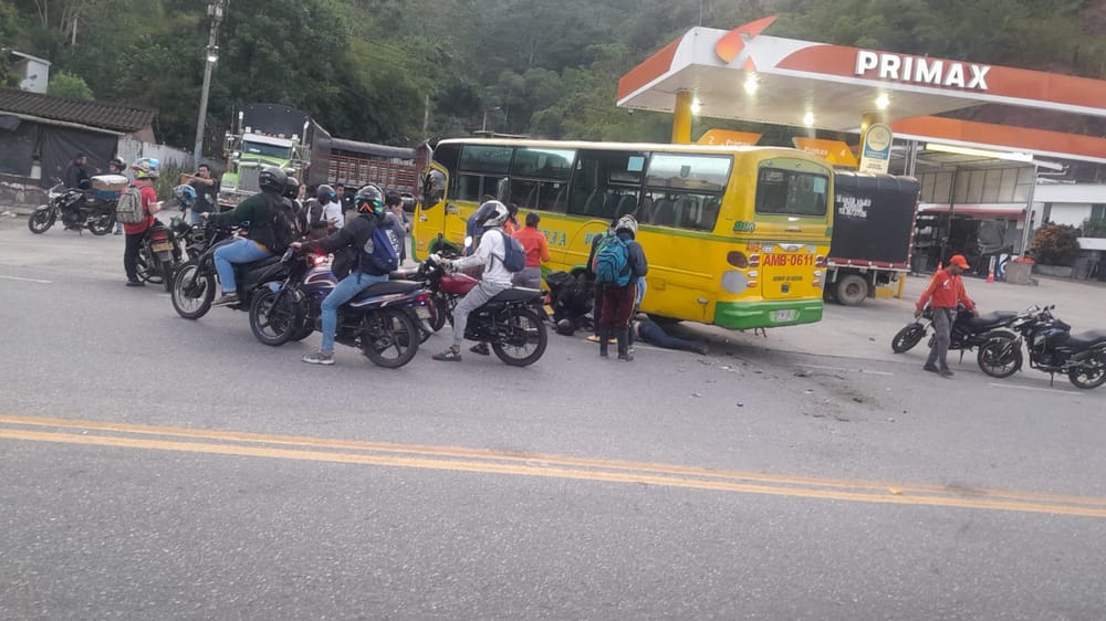 VIDEOS: Bumangués murió tras impactar contra una buseta en las primeras horas de este miércoles imagen de la publicación