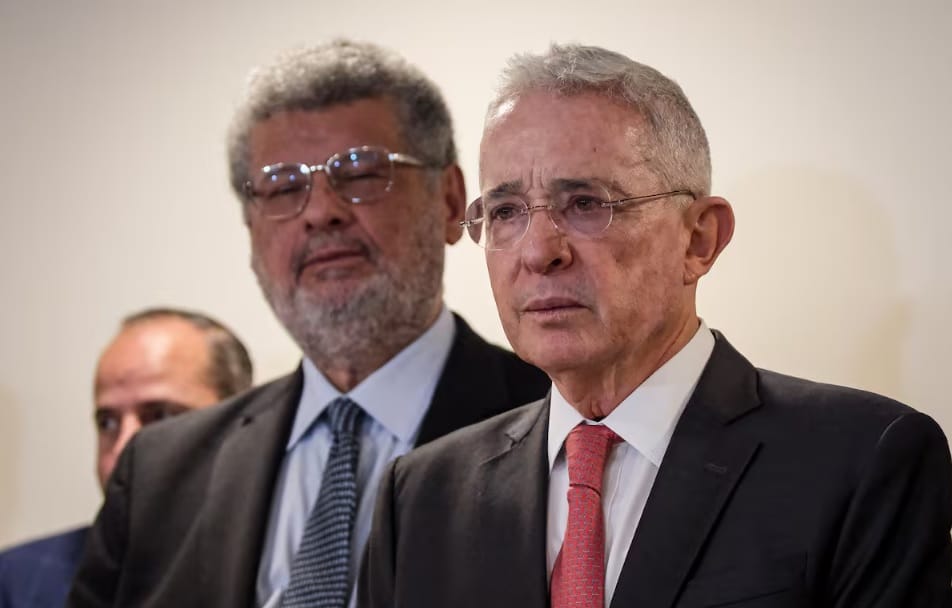 Álvaro Uribe Vélez abandonó audiencia por falta de garantías imagen de la publicación
