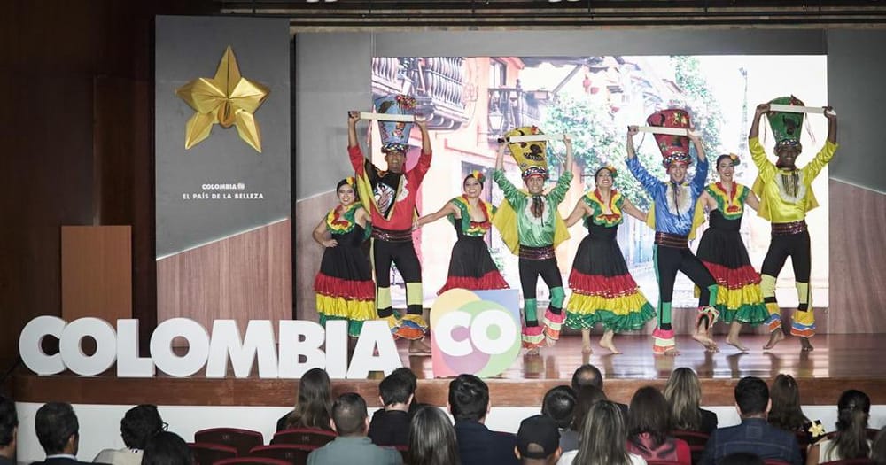 Abierta la convocatoria para los Premios de Turismo Colombia CO 2024 imagen de la publicación