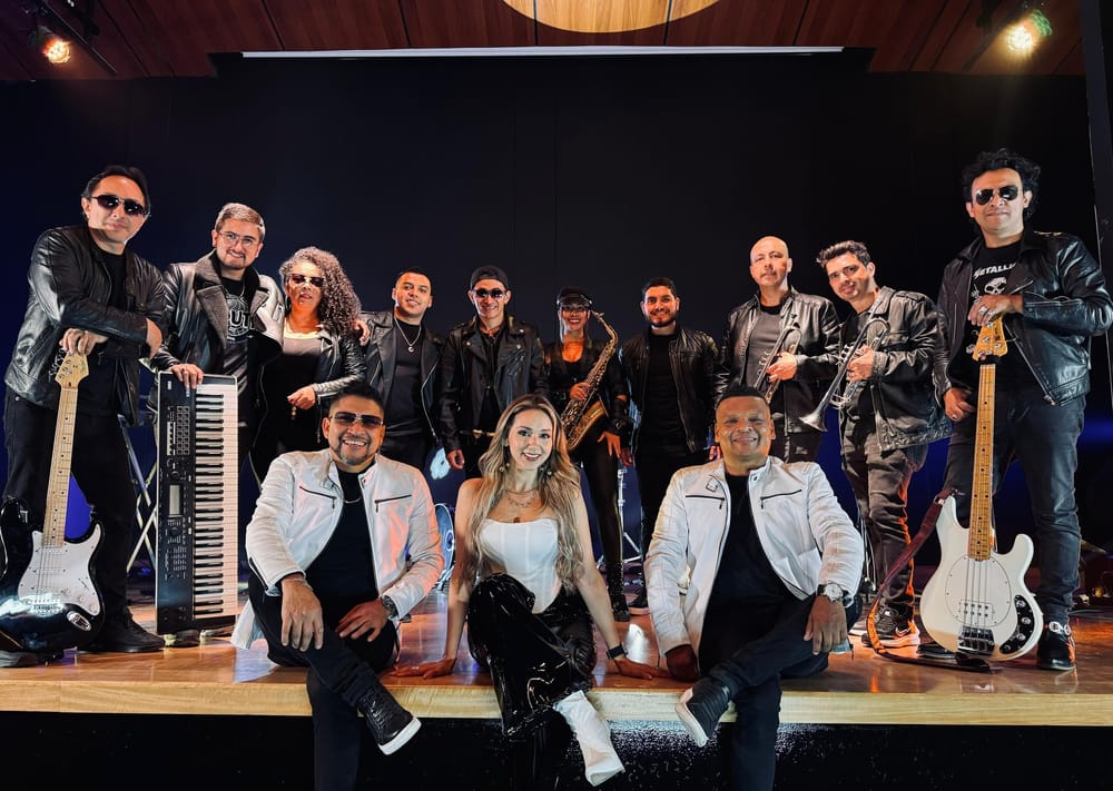 Desde ya las fiestas de diciembre con la Agrupación Techno Banda imagen de la publicación