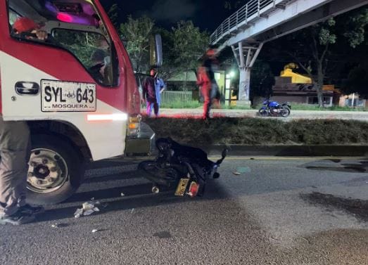 Par de heridos dejó choque vía Girón imagen de la publicación