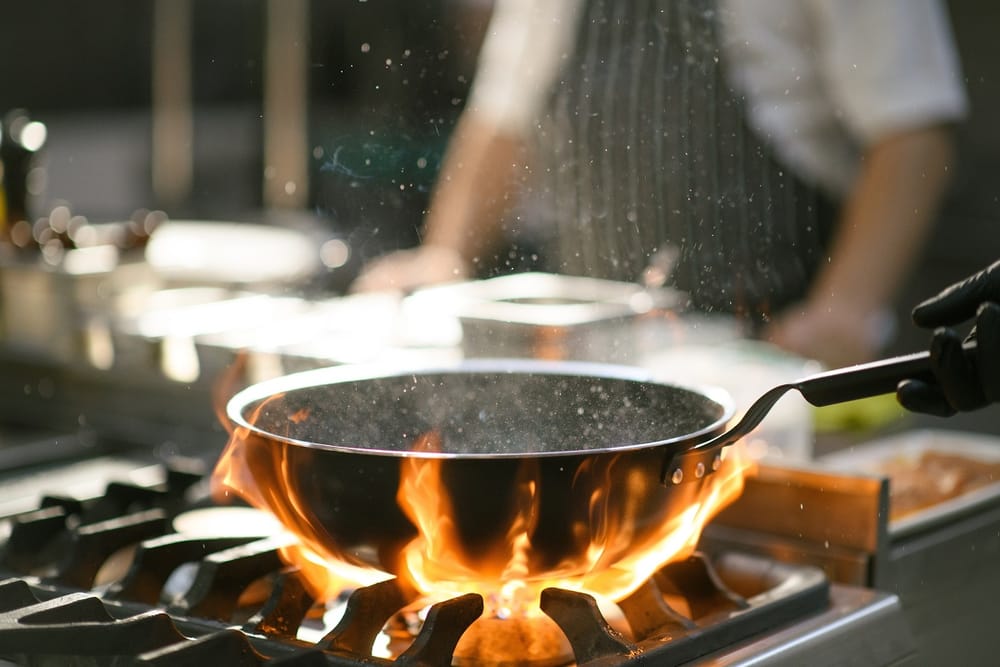 ¿Le gusta lo tostado? Descubra cómo la cocción a alta temperatura afecta su salud imagen de la publicación