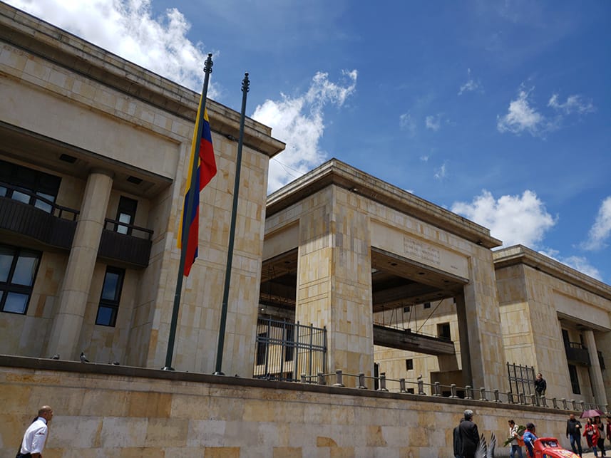 Corte Constitucional ordena guías para visas laborales de migrantes Venezolanos imagen de la publicación