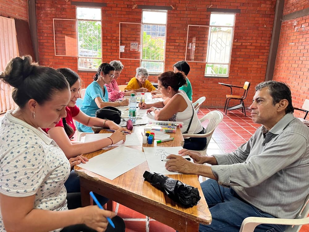 Talleres integrales fortalecen comunidades vulnerables en Piedecuesta imagen de la publicación