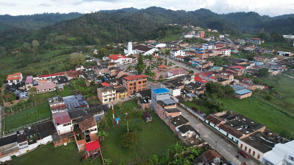 La Paz y otros municipios de Santander reciben recursos para mejorar viviendas imagen de la publicación