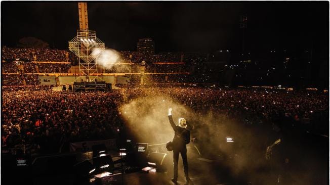 El presidente Gustavo Petro disfrutó el concierto de Paul McCartney en Bogotá imagen de la publicación