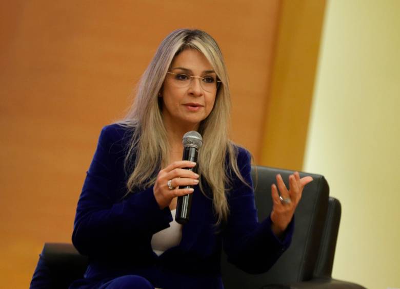 Vicky Dávila es cuestionada por sus declaraciones previas a su precandidatura presidencial imagen de la publicación