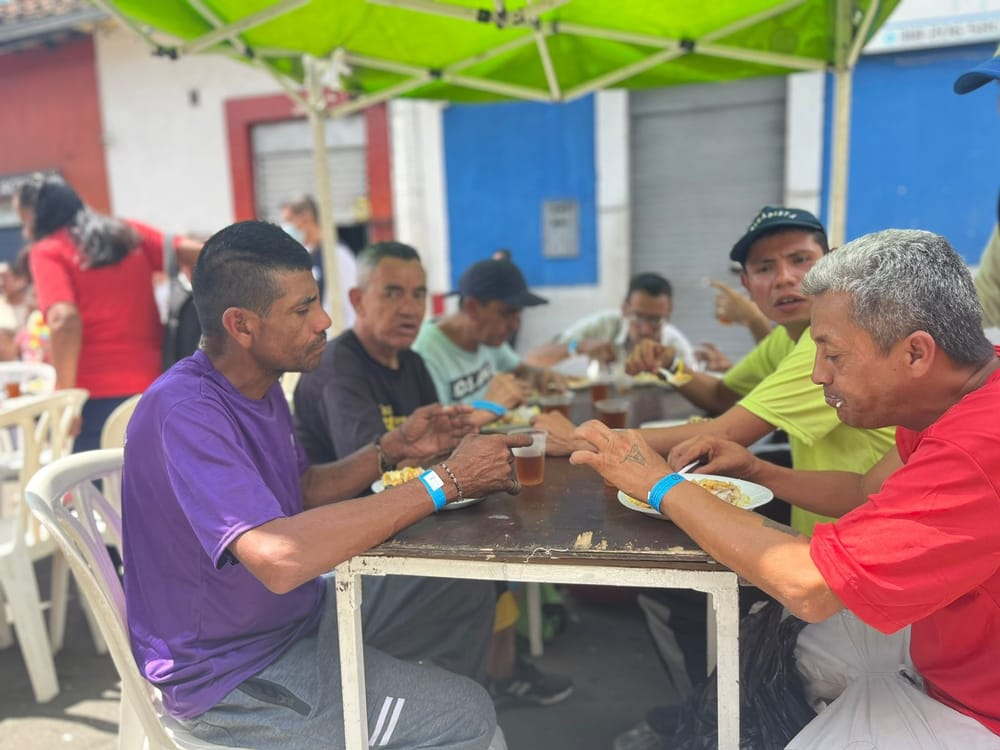 Jornada de autocuidado transforma la vida de personas en situación de calle en Bucaramanga imagen de la publicación