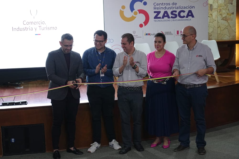Abren Centro de Reindustrialización ZASCA Tecnologías en Bucaramanga imagen de la publicación