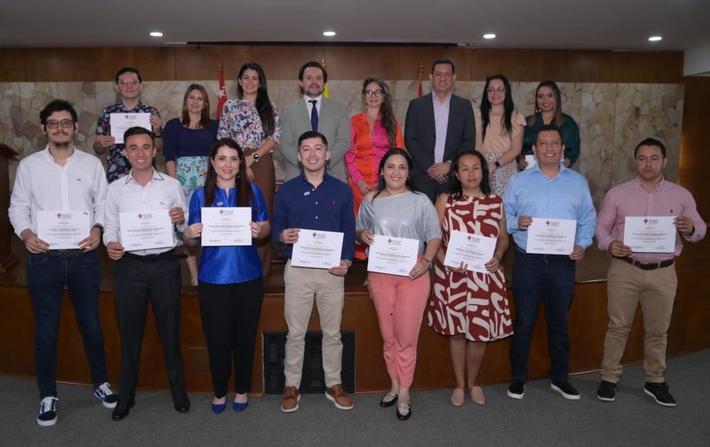 Camino de la excelencia educativa con talento y compromiso imagen de la publicación