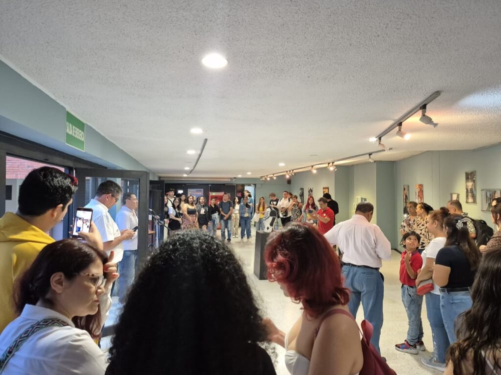 En la UIS se expone la obra de arte ‘Dimensiones Compartidas’. ¡Visítela! imagen de la publicación