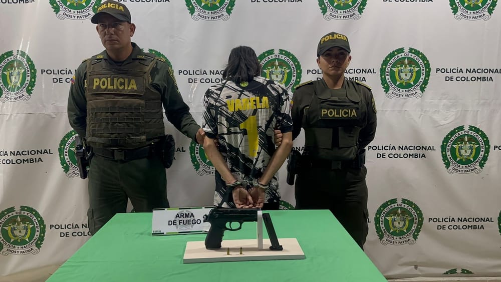 Capturan a "Stiven" con arma de fuego en el barrio Luz de Salvación en Bucaramanga imagen de la publicación