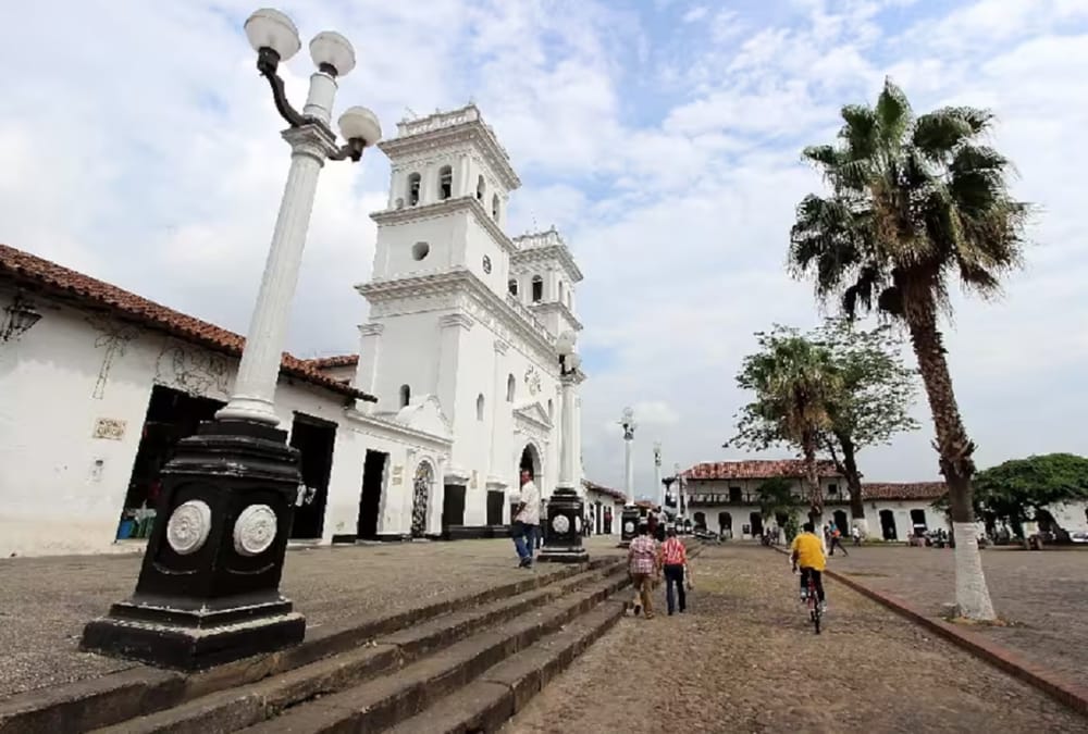 Colombia se acerca a récord histórico en la entrada de divisas por turismo imagen de la publicación