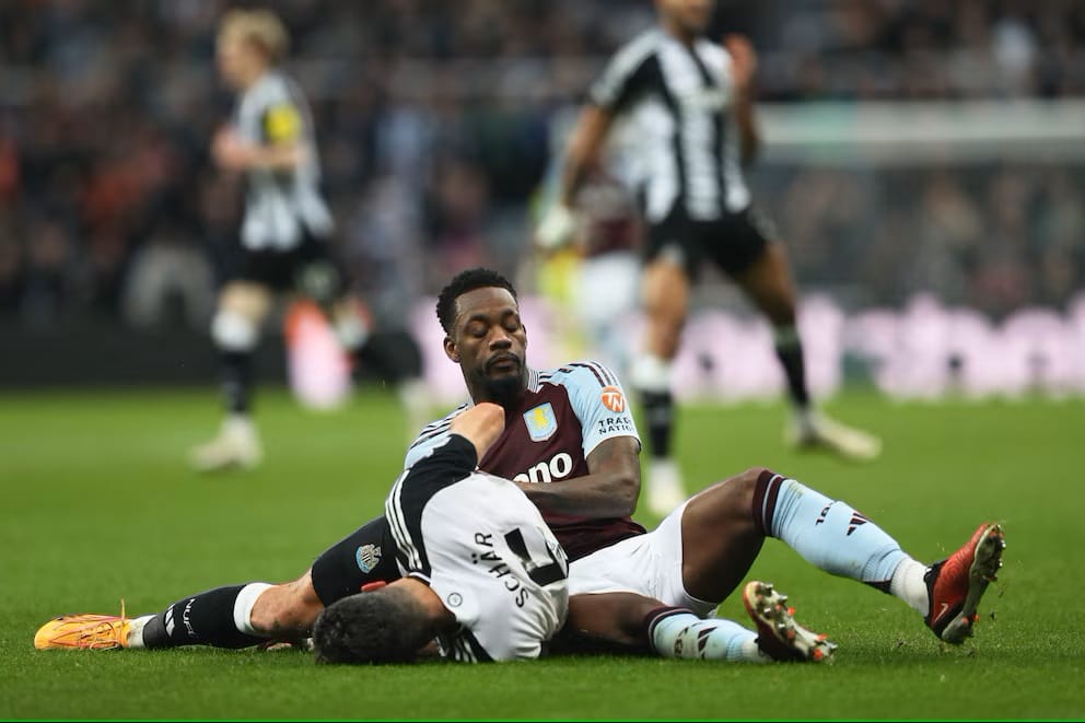 Expulsión de Jhon Jáder Durán en el duelo Newcastle vs. Aston Villa tras polémica jugada imagen de la publicación