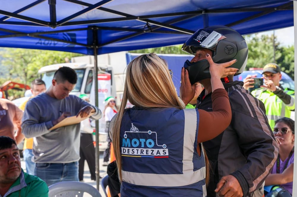 ANSV activó el Plan Navidad en Girón imagen de la publicación