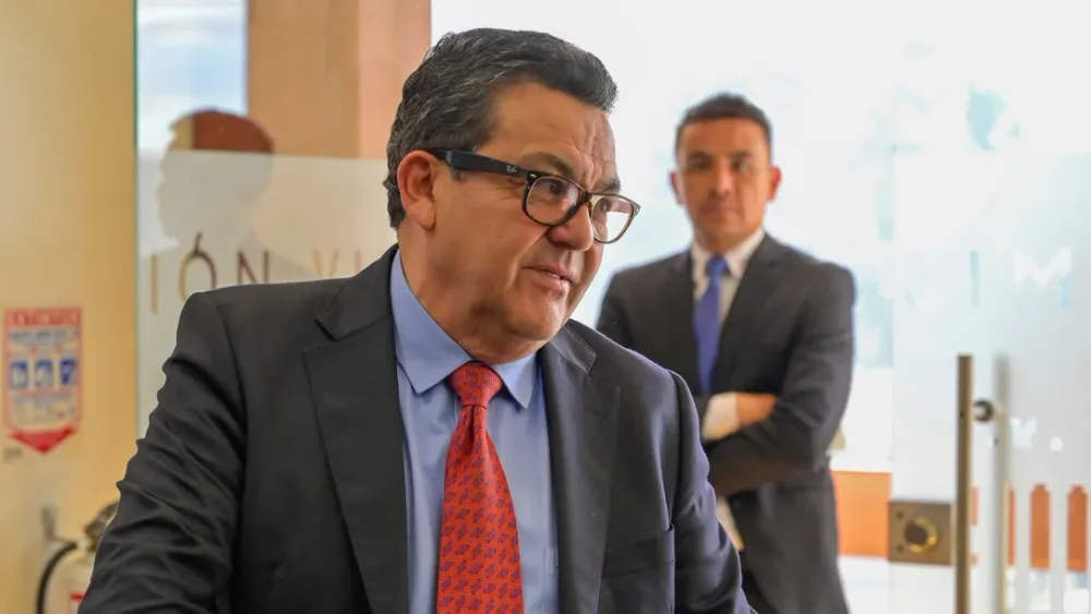 Mujeres podrán jubilarse antes con nueva medida de Colpensiones que descuenta semanas por hijos imagen de la publicación