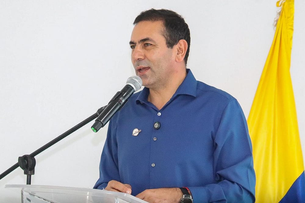 Gobernador destaca apoyo del Ministerio del Transporte imagen de la publicación