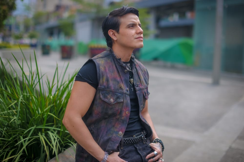 Jordan Portilla enciende la temporada navideña con "La Vegetariana" imagen de la publicación