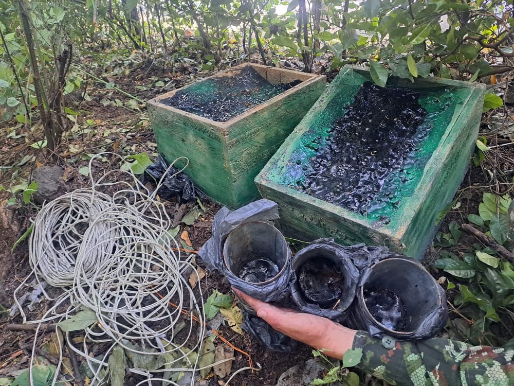 Quinta Brigada del Ejército incautó cargamento explosivo en Río de Oro imagen de la publicación