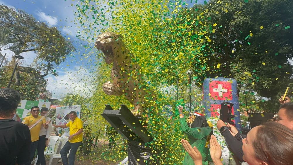 Atlético Bucaramanga rinde homenaje a su victoria histórica con el Monumento Leopardo imagen de la publicación