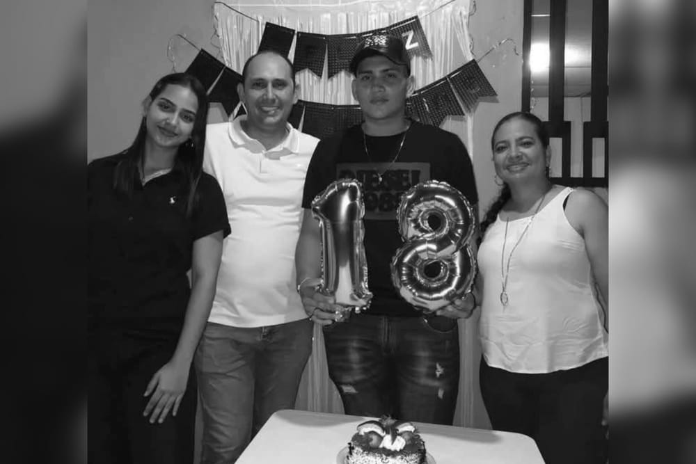 Santiago Lora lucha por su vida tras la masacre que acabó con su familia en Aguachica imagen de la publicación