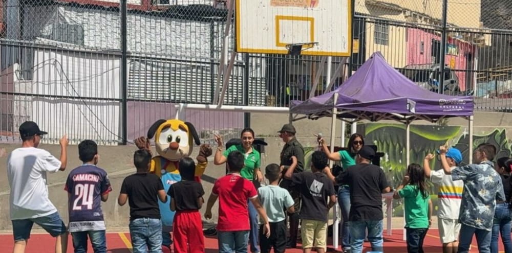 Estrategia 'Somos Familia, Somos Comunidad' llega a 18 municipios de Santander imagen de la publicación