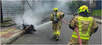 Bomberos de Bucaramanga atienden cuatro emergencias por incendios imagen de la publicación