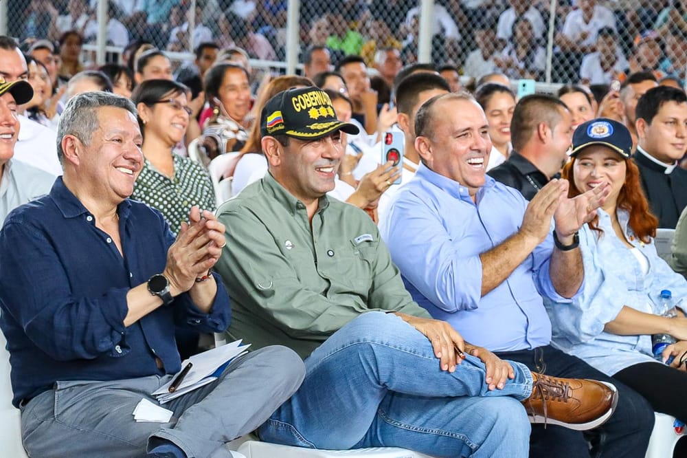 Santander avanza hacia la transformación tecnológica y educativa con el MinTic imagen de la publicación