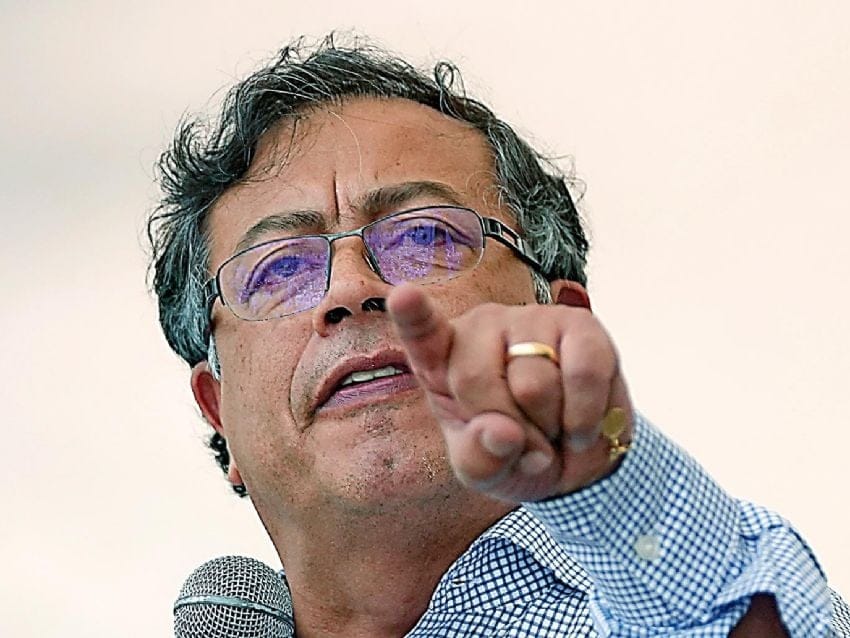 Radican proyecto de ley para obligar al Presidente de la República a realizarse exámenes toxicológicos imagen de la publicación