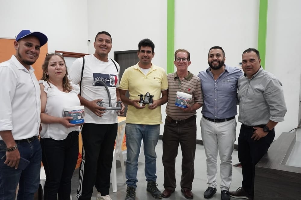 Todo un éxito en encuentro ‘Manos a la Obra’ imagen de la publicación