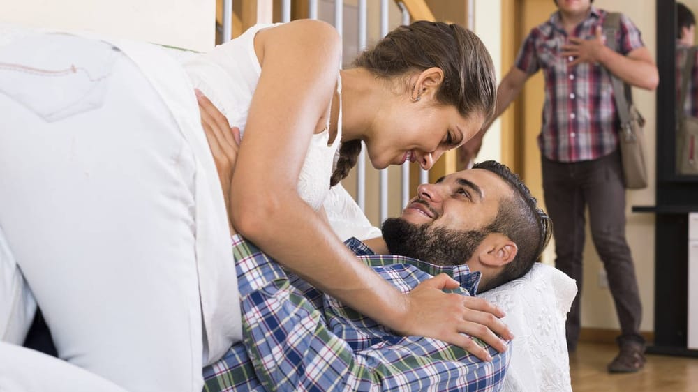 Describió que su novio le era infiel, que vivía con su pareja y además que era gay imagen de la publicación