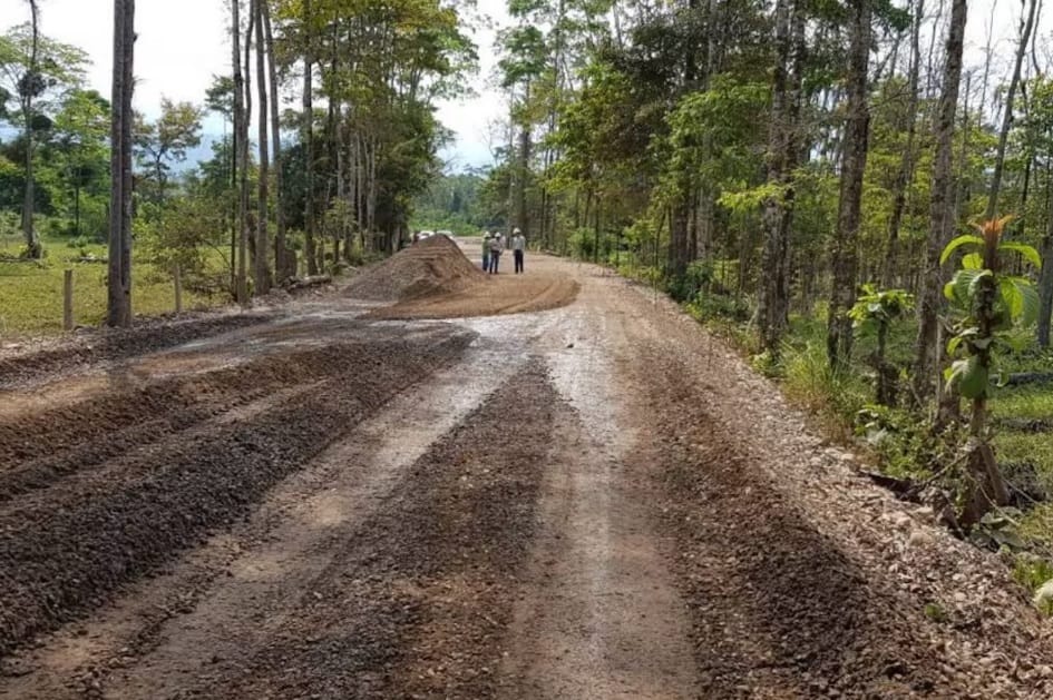 Estado de abandono en obras de pavimentación de Yarima y El Carmen imagen de la publicación