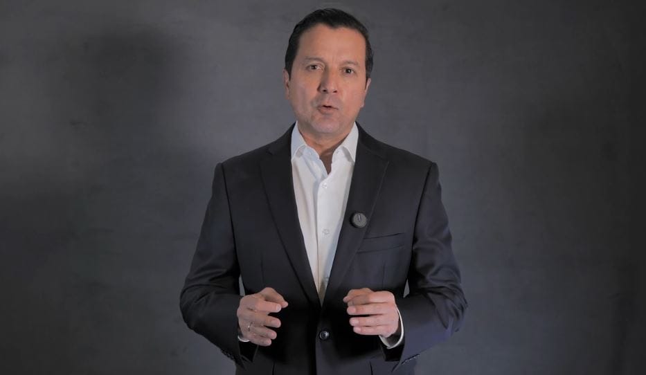 David Luna renuncia al Congreso y al Partido Cambio Radical para aspirar a la Presidencia imagen de la publicación