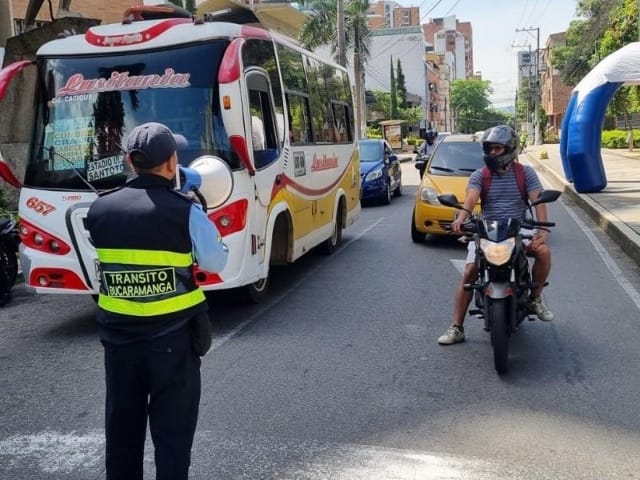 Suspenden medida de pico y placa para vehículos foráneos en Bucaramanga imagen de la publicación