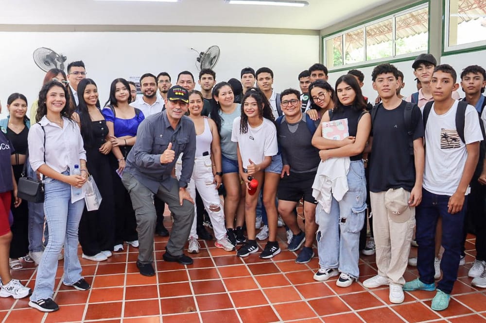 Santander le sigue apostando al futuro de educativo imagen de la publicación