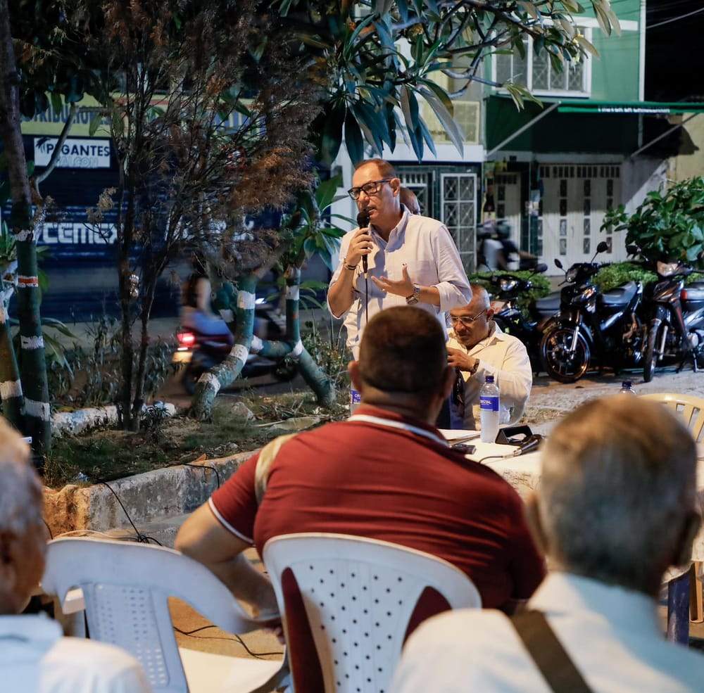 Alcalde de Piedecuesta escucha a los barrios para definir proyectos clave imagen de la publicación