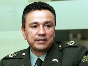 Exgeneral Mauricio Montoya estaría a punto de ser expulsado de la JEP por no revelar datos sobre su relación con los ‘paras’ imagen de la publicación