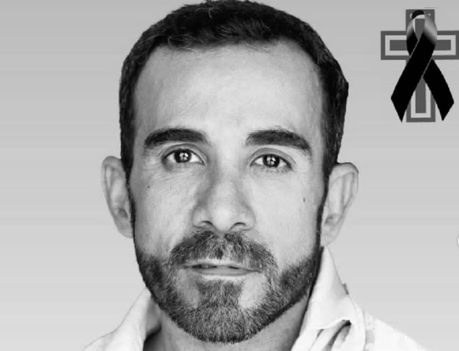 Fallece famoso actor mexicano dentro de una patrulla cuando erra llevado a prisión imagen de la publicación